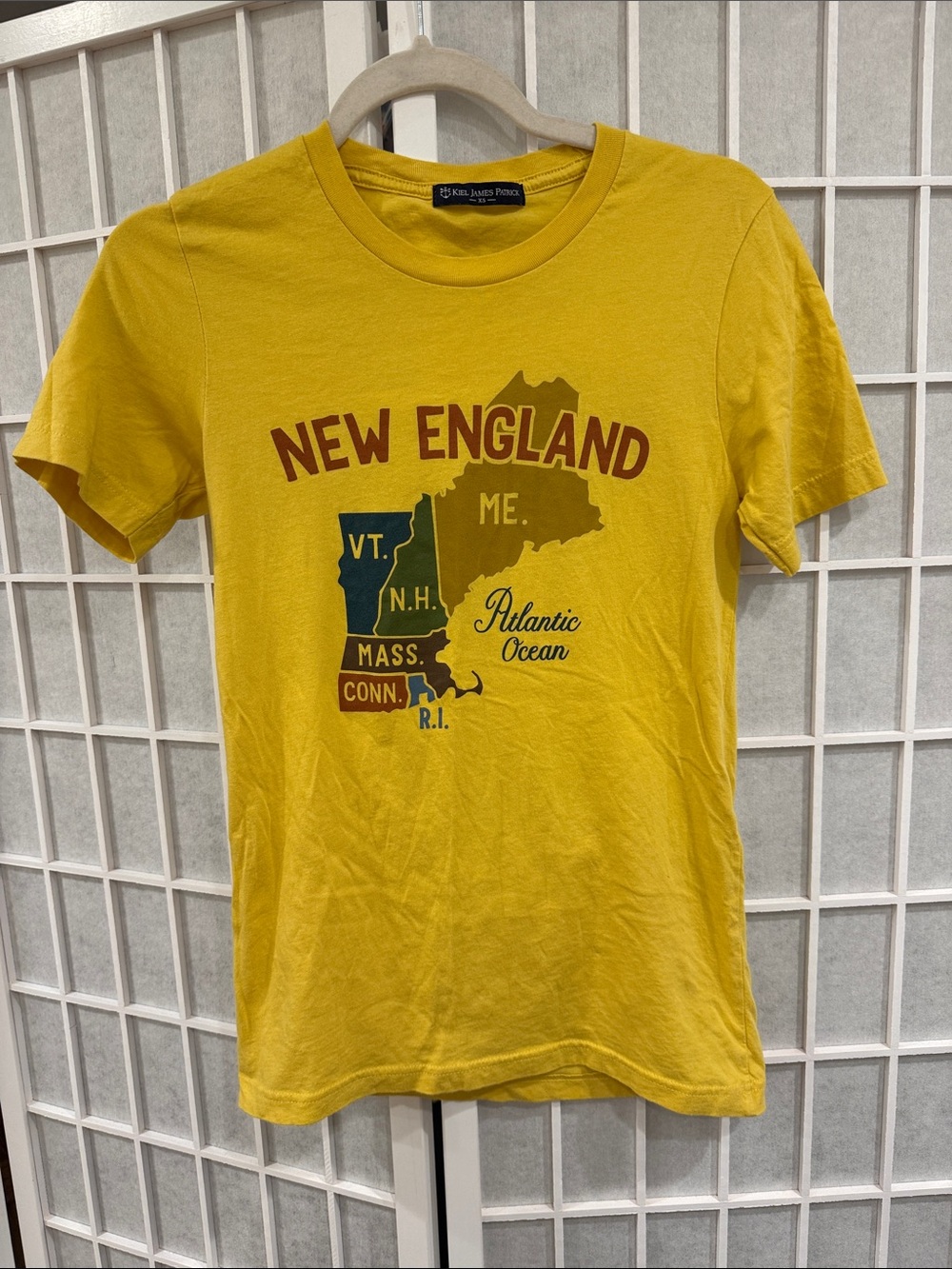 Kiel James Patrick Yellow New England Graphic Tee Size XS